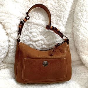 Vantage Coach Chelsea pebble leather shoulder bag